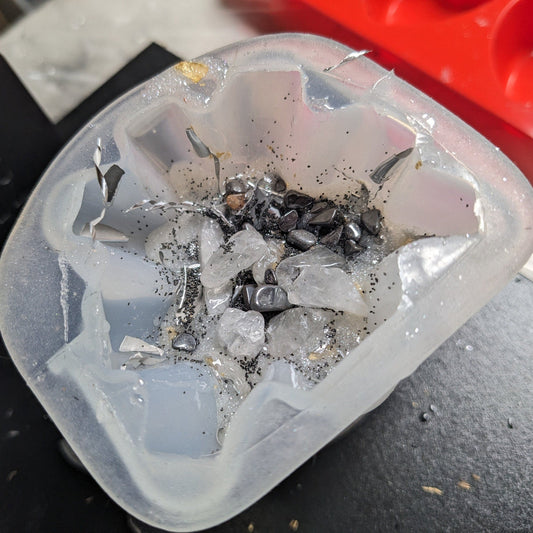 What’s Inside Orgonite? A Practical Look at How It’s Made