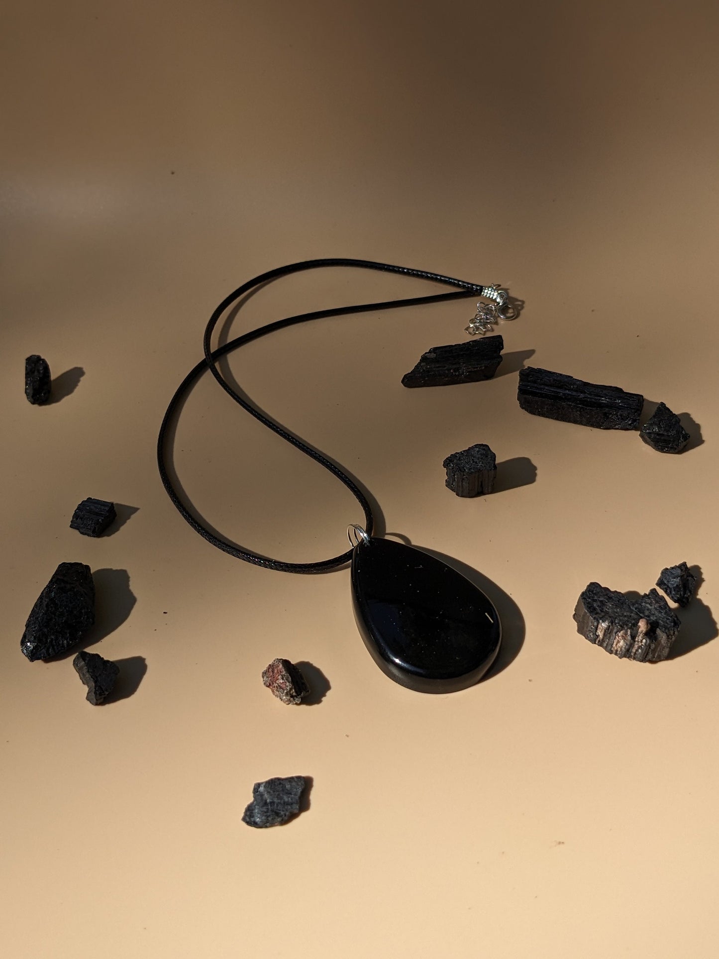 EMF Protector Necklace Healing Intention Necklace For Grounding Shungite EMF Shield Energy Protection Necklace Energy Shield Aura Protection
