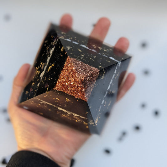 Copper Tip Orgonite Pyramid - Powerful Orgone Energy - Strong EMF Protection Stone - Gift For Office Or Home - Negative Energy Cleanse Tool