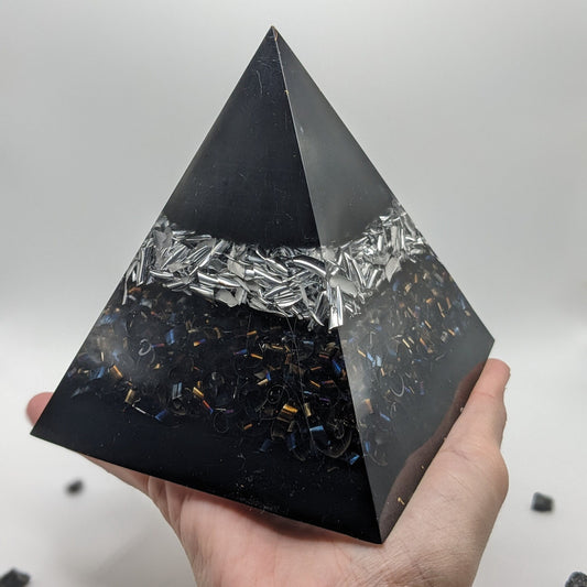 Authentic Shungite Pyramid For Meditation - Chakra Balance Crystal Gift For Spiritual Growth - Real Orgone Energy - EMF Protection Orgonite