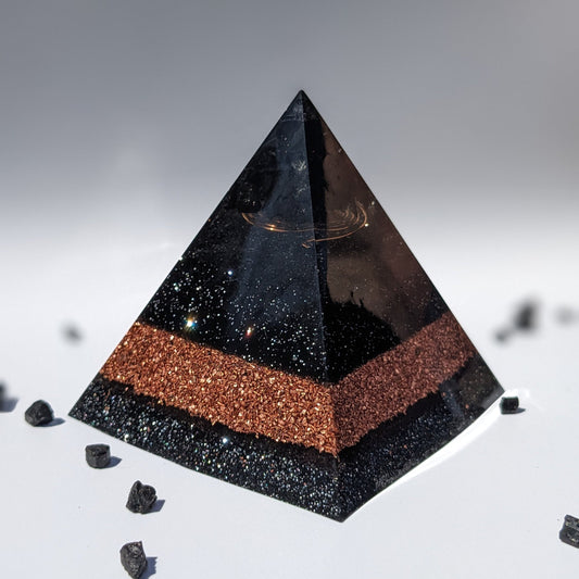 Positive Energy Pyramid Gift For Cleansing Negative Energy Orgonite Pyramid Crystal For New Home Protector Shungite Pyramid Orgone Energy