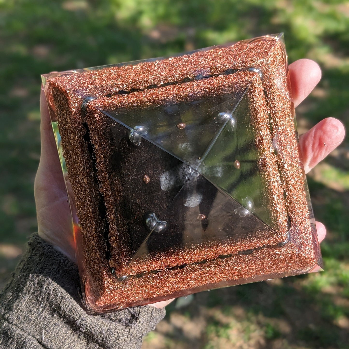 8 Sided Orgone Pyramid - Shungite Stone For EMF Protection - Copper Pyramid Of Giza