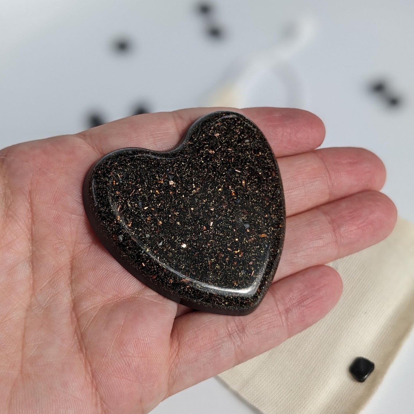 Heart Shaped Orgonite Phone Sticker - Shungite For Powerful EMF Protection - Energy Cleansing Tool For Energy Field - Natural Energy Shield