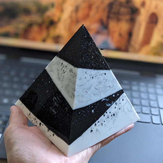 Orgonite Pyramid with Shungite, Quartz and Tourmaline – Handmade Resin Crystal Pyramid with Metals for Home Office or Desk Decor