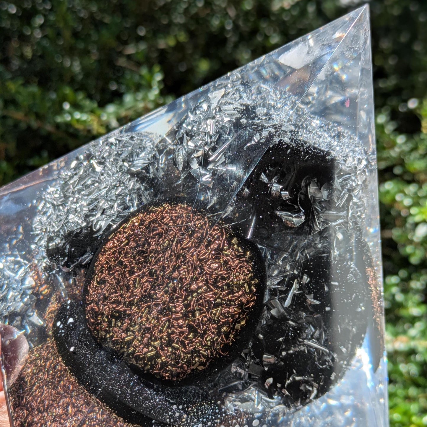 Large Orgonite Pyramid with Tower Busters & Pocket Discs – Handmade Resin Pyramid with Shungite, Quartz, Copper, Brass, Aluminum