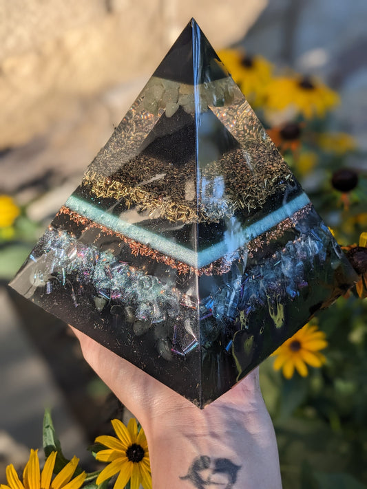 Large Orgonite Pyramid with Shungite, Quartz & Selenite | Handmade Crystal Resin Pyramid for Home and Office | Unique Gift Décor