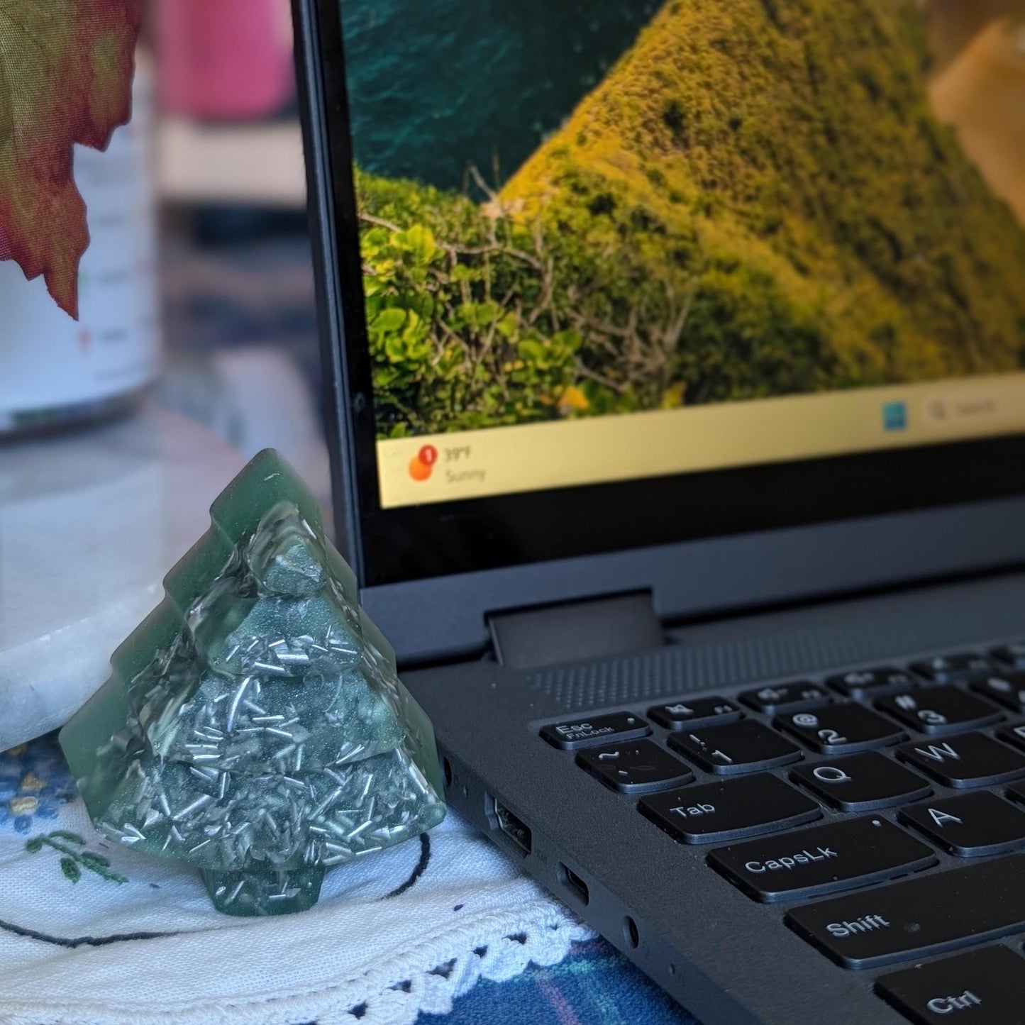 Christmas Tree Orgonite Tower Buster • Festive Resin Tree Decoration • Handmade Metal & Quartz Piece • Holiday Desk Gift • Small Resin Art